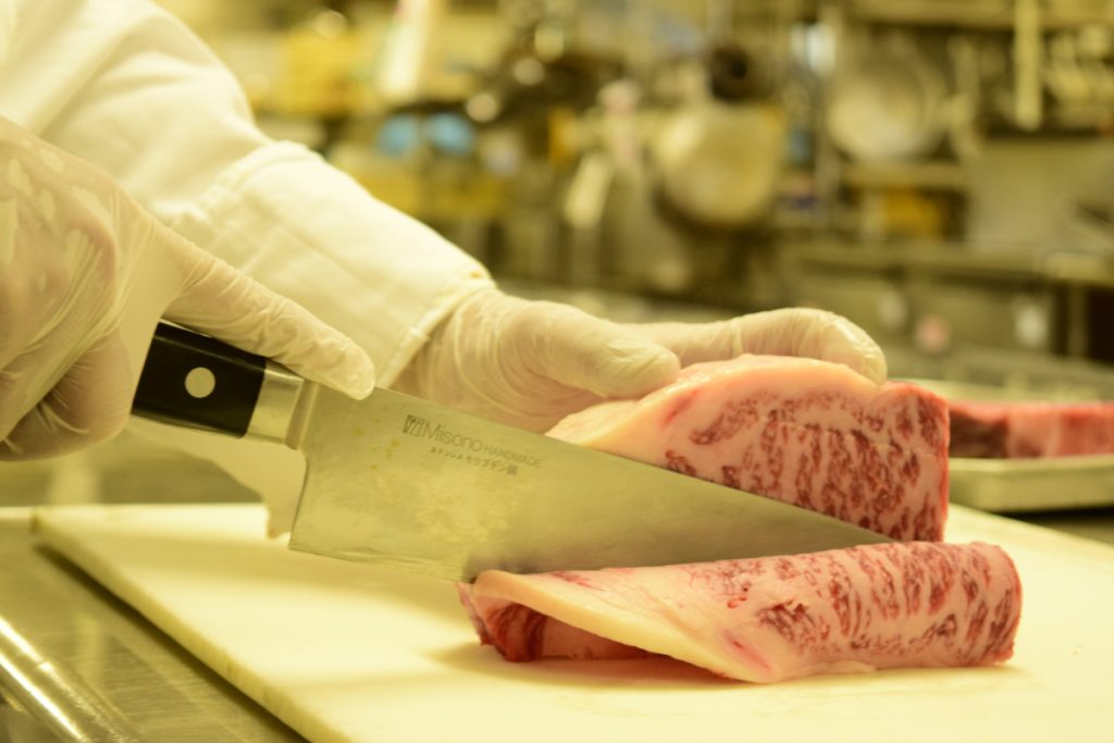Premium Japanese black beef carefully selected by sourcing whole cattle